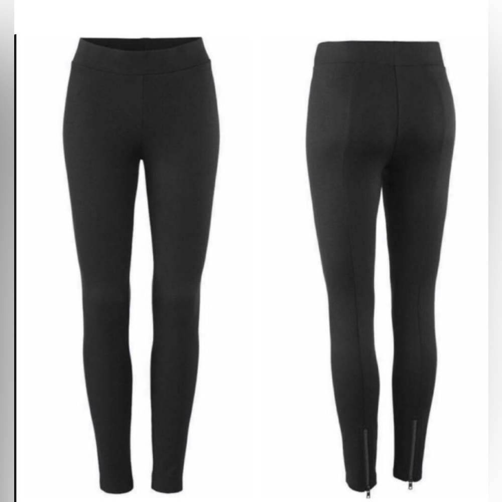 Small CAbi Black leggings with ankle zipper on back